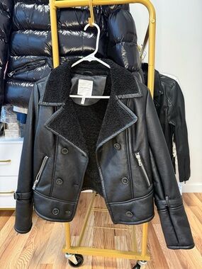 Avec Les Filles black faux leather moto jacket with shearling style lining sz XS